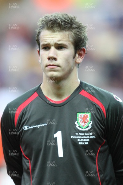 04.09.09 - Wales U21 v Italy U21, UEFA Under 21 Championship 2011 -  Wales' keeper Chris Maxwell   