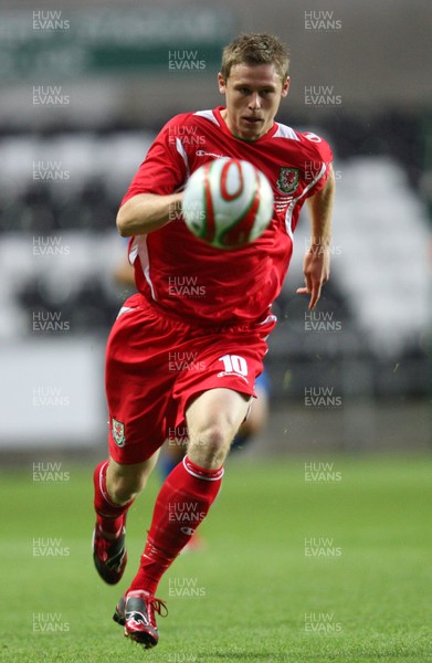 04.09.09 - Wales U21 v Italy U21, UEFA Under 21 Championship 2011 -  Wales' Simon Church   