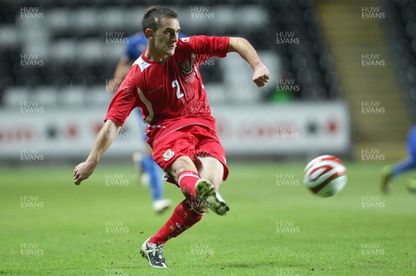04.09.09 - Wales U21 v Italy U21, UEFA Under 21 Championship 2011 -  Wales' Neal Eardley   