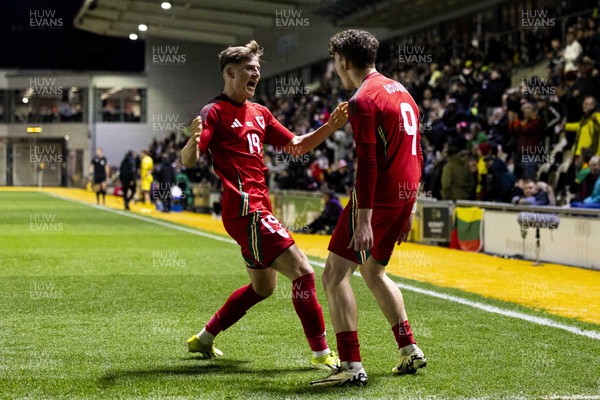 220324 - Wales U21 v Lithuania U21 - 2025 UEFA Euro U21 Championship qualifier - Lewis Koumas of Wales celebrates scoring his sides second goal