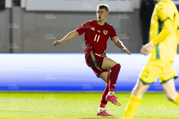 220324 - Wales U21 v Lithuania U21 - 2025 UEFA Euro U21 Championship qualifier - Patrick Jones of Wales in action