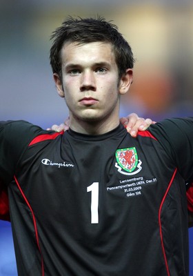 31.03.09 - Wales U21v Luxembourg U21, UEFA Under 21 Championship 2011, Llanelli -  Wales' keeper Chris Maxwell  
