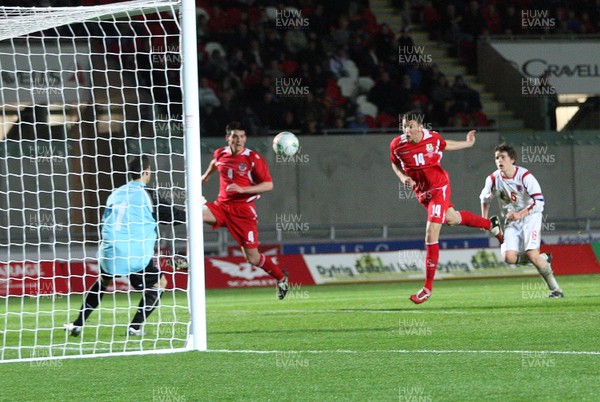 31.03.09 - Wales U21v Luxembourg U21, UEFA Under 21 Championship 2011, Llanelli -  Wales' James Wilson heads home to score Wales' fifth goal  