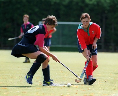 250798 - Wales U21 v Scotland U21 -  Sarah Thomas of Wales battles it out with Karen Smith 