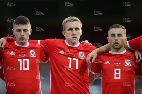 161018 - Wales U21 v Switzerland U21, European U21 Championship 2019 Qualifier -  Nathan Broadhead of Wales, Connor Evans of Wales and Joseff Morrell of Wales