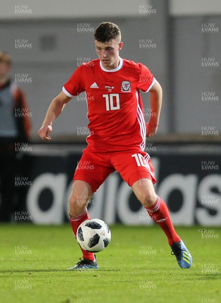 161018 - Wales U21 v Switzerland U21, European U21 Championship 2019 Qualifier -  Nathan Broadhead of Wales