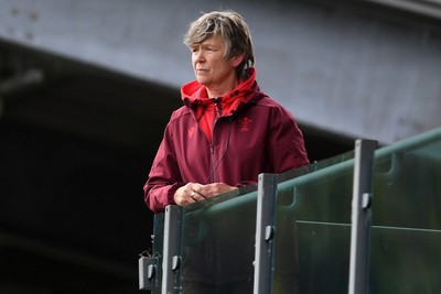100526 - Wales U21 Women v Ireland U21 Women - Six Nations Women's U21 Series - Liza Burgess, Wales Women's Head Coach watches from the stands