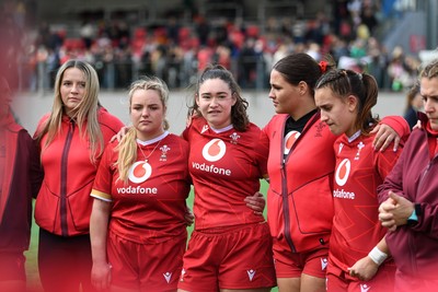 100526 - Wales U21 Women v Ireland U21 Women - Six Nations Women's U21 Series - Gwennan Hopkins of Wales Women leads the team huddle at full time