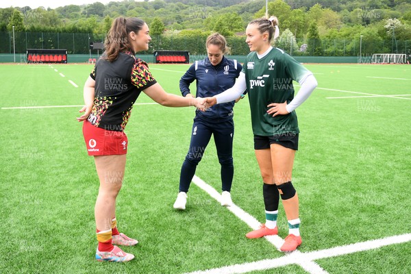 100526 - Wales U21 Women v Ireland U21 Women - Six Nations Women's U21 Series - Both captains at the coin toss