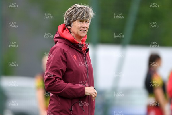 100526 - Wales U21 Women v Ireland U21 Women - Six Nations Women's U21 Series - Liza Burgess, Wales Women's Head Coach