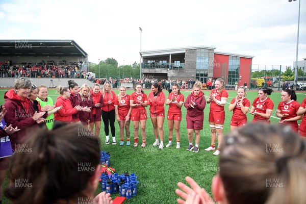 100526 - Wales U21 Women v Ireland U21 Women - Six Nations Women's U21 Series - Liza Burgess, Wales Women's Head Coach leads the huddle at full time