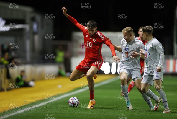 161123 - Wales U21s v Iceland U21s - UEFA U21s Qualifying Round - Rubin Colwill of Wales 