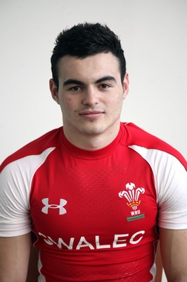 18.03.11 - Wales Under Under 18 Squad 2011 - Aron Evans 