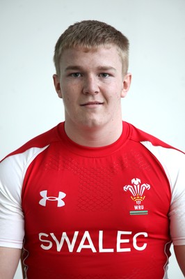 18.03.11 - Wales Under Under 18 Squad 2011 - Calum Lewis 