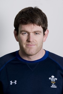 07.02.11 - Wales Under Under 18 Squad 2011 - Michael Owen (Attached Coach) 