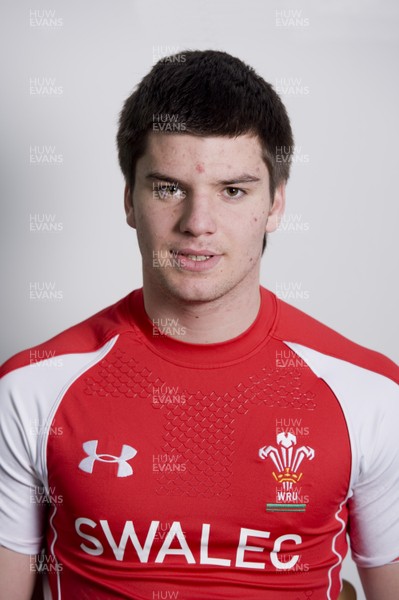 07.02.11 - Wales Under Under 18 Squad 2011 - Lewis Young. 