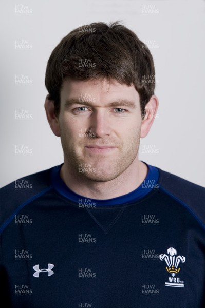 07.02.11 - Wales Under Under 18 Squad 2011 - Michael Owen (Attached Coach) 