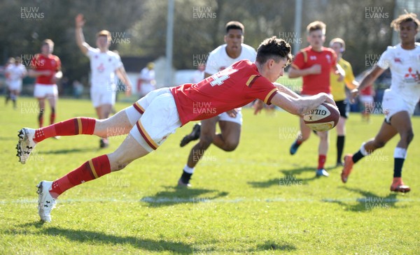 260317 - Wales Under 18 v England Under 18 - James McCarthy of Wales scores try