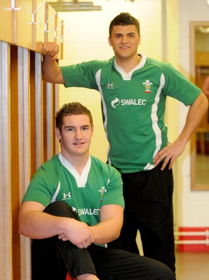 29.01.09 - Wales under 20 Rugby James Thomas of Ebbw Vale and Ashley Sweet of Cross Keys who have been named in a 'leadership group' by head Coach Phil Davies in Wales' Under 20s Six Nations squad 