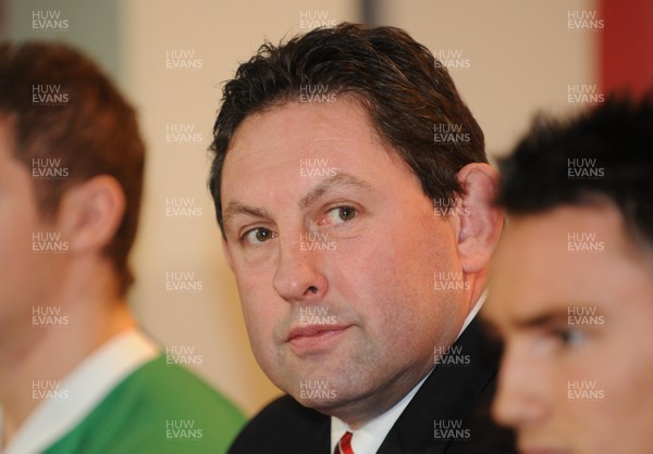 29.01.09 - Wales under 20 Rugby Head Coach Phil Davies names players to lead Wales' Under 20s Six Nations bid 