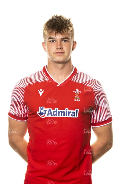 140621 - Wales Under 20 Squad - James Fender