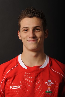 19.12.07 - Wales Under 20 Rugby Squad 2007/2008 - Jason Tovey 