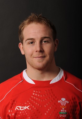 19.12.07 - Wales Under 20 Rugby Squad 2007/2008 - Tom Williams 