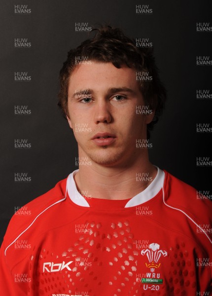 19.12.07 - Wales Under 20 Rugby Squad 2007/2008 - Luke Evans 