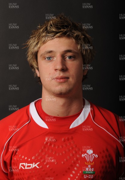 19.12.07 - Wales Under 20 Rugby Squad 2007/2008 - Luke Hathaway 