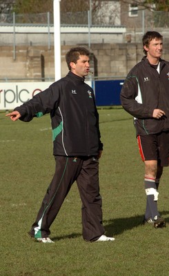 10.02.09 -Wales Under 20 training  Backs coach Gareth Baber 
