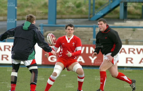 10.02.09 -Wales Under 20 training  Jake Thomas  passes the ball. 