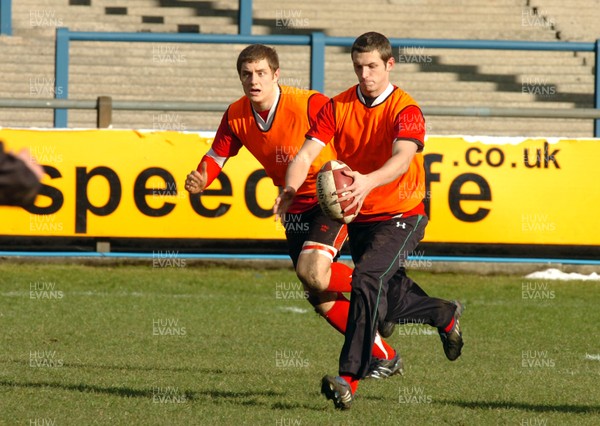 10.02.09 -Wales Under 20 training  Jason Tovey 