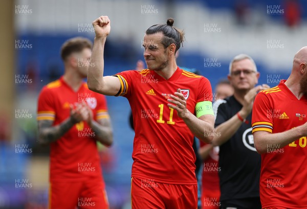 050621 - Wales v Albania - International Friendly - Gareth Bale of Wales thanks the fans after the game