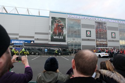 131015 - Wales v Andorra - UEFA European Championship Qualifiers - Fans watch the team arrive