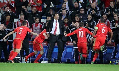 131015 - Wales v Andorra - UEFA European Championship Qualifiers - Wales Manager Chris Coleman celebrates Aaron Ramsey's goal