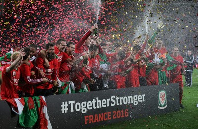 131015 - Wales v Andorra, UEFA European Championship Qualifier - Gareth Bale and his Wales team mates lead the celebrations at the end of the match