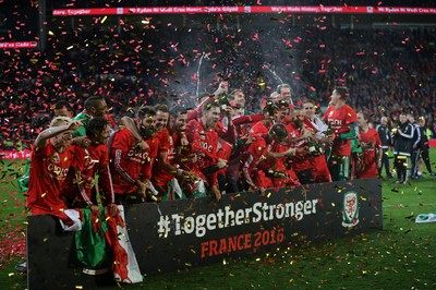131015 - Wales v Andorra, UEFA European Championship Qualifier - Gareth Bale and his Wales team mates lead the celebrations at the end of the match