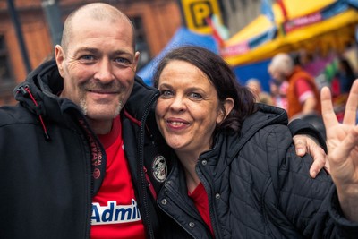 091125 - Wales v Argentina - Quilter Nations Series - Fans ahead of the game