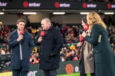 091125 - Wales v Argentina - Quilter Nations Series - S4C rugby pundits Rhys Priestland and Ken Owens during half time