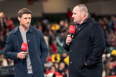091125 - Wales v Argentina - Quilter Nations Series - S4C rugby pundits Rhys Priestland and Ken Owens during half time