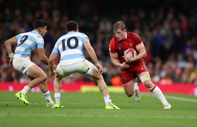091125 - Wales v Argentina - Quilter Nations Series - Jac Morgan of Wales 