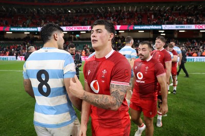 091125 - Wales v Argentina - Quilter Nations Series - Louis Rees-Zammit of Wales at full time