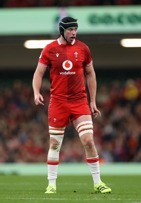 091125 - Wales v Argentina - Quilter Nations Series - Adam Beard of Wales 