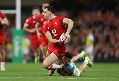 091125 - Wales v Argentina - Quilter Nations Series - Tom Rogers of Wales 