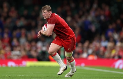 091125 - Wales v Argentina - Quilter Nations Series - Jac Morgan of Wales 