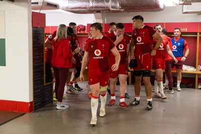 091125 - Wales v Argentina - Quilter Nations Series - Jac Morgan of Wales leads the team out the changing room