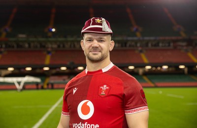 091125 - Wales v Argentina - Quilter Nations Series - Olly Cracknell of Wales with his first cap
