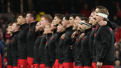 091125 - Wales v Argentina, Quilter Nations Series - The Wales team lineup for the anthems