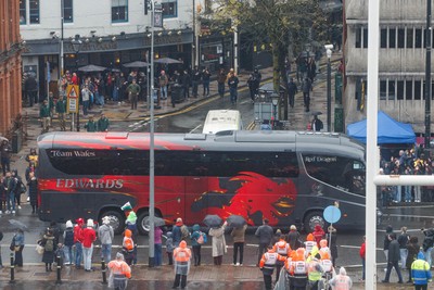 091125 - Wales v Argentina - Quilter Nations Series - Wales team bus arrives at Principality Stadium