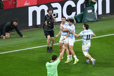 091125 - Wales v Argentina - Quilter Nations Series - Geronimo Prisciantelli of Argentina celebrates after scoring a try